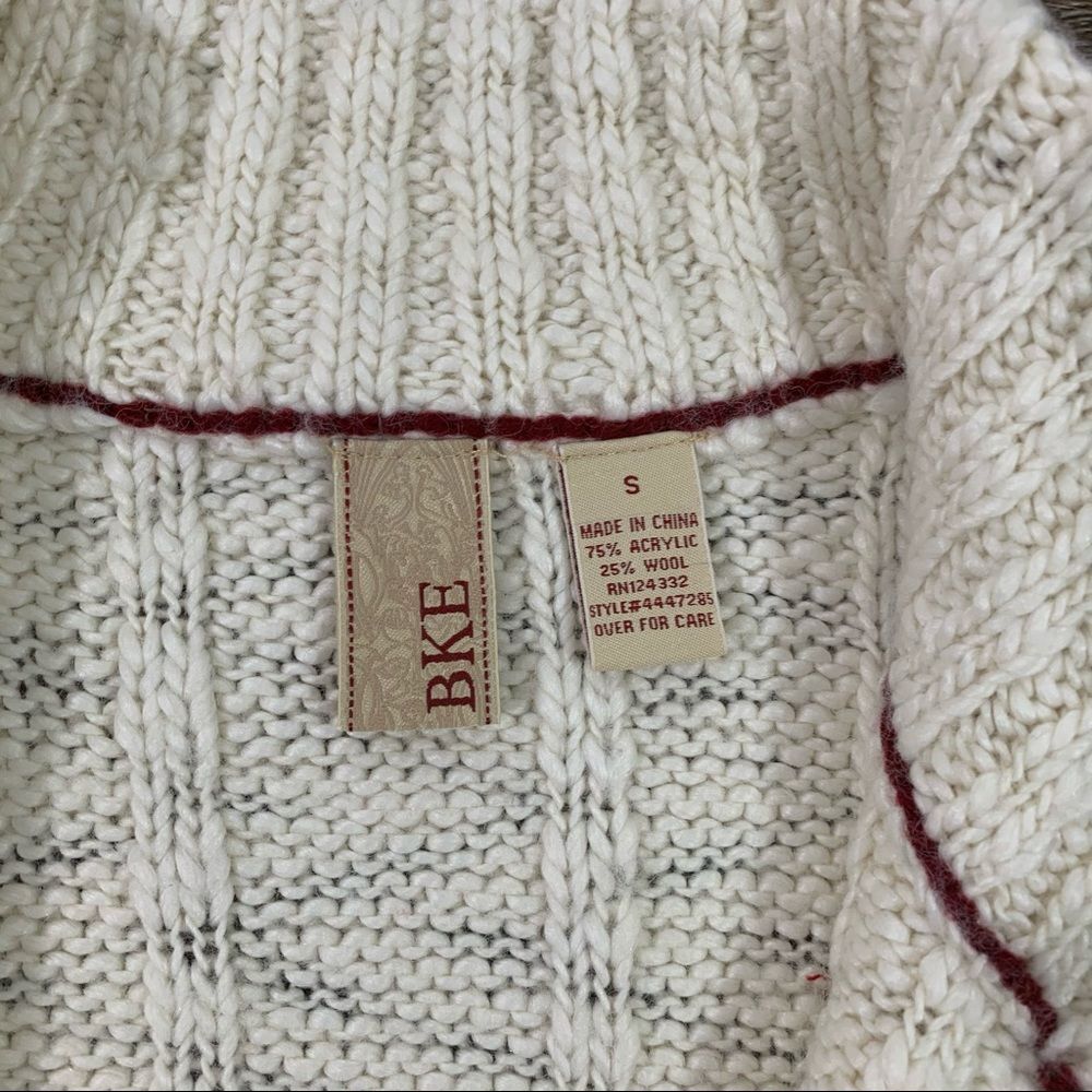 BKE Short Sleeve Wool Sweater Size Small - Picture 4 of 7